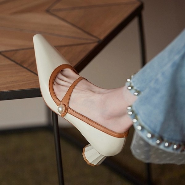 Women Vintage Pearl Buckle Design Pointed Toe Cylinder Heel Mules